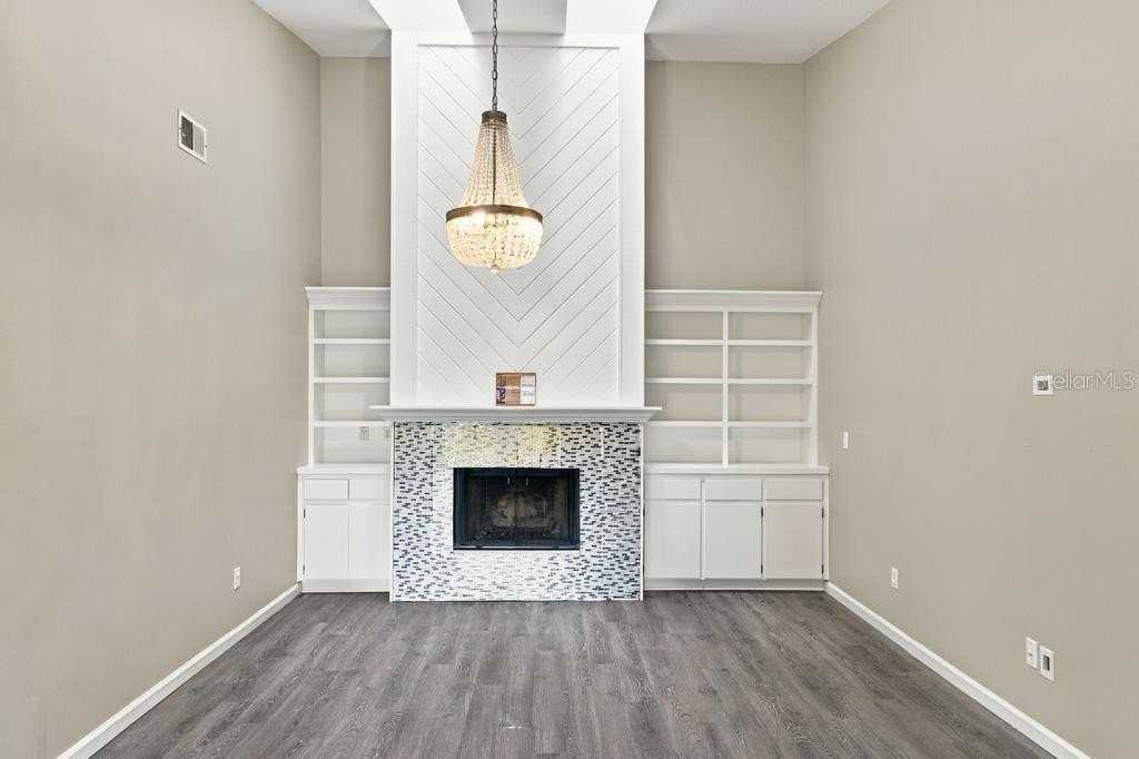 225 Heron Bay Cir - Photo 5 of 44