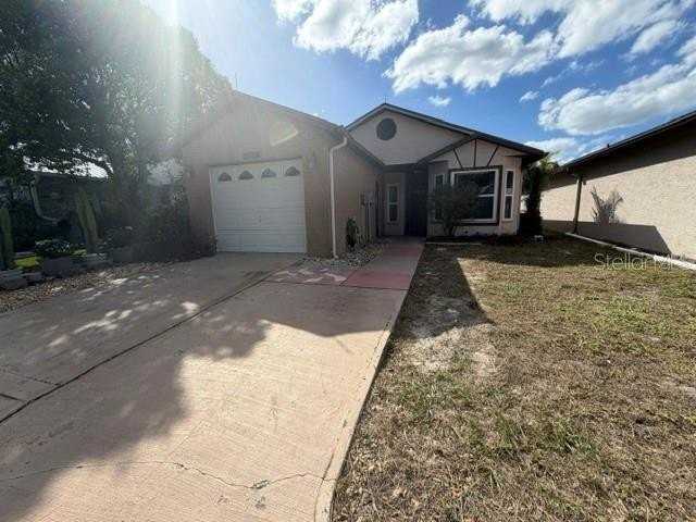 6615 Crossbow Ln - Photo 2 of 30