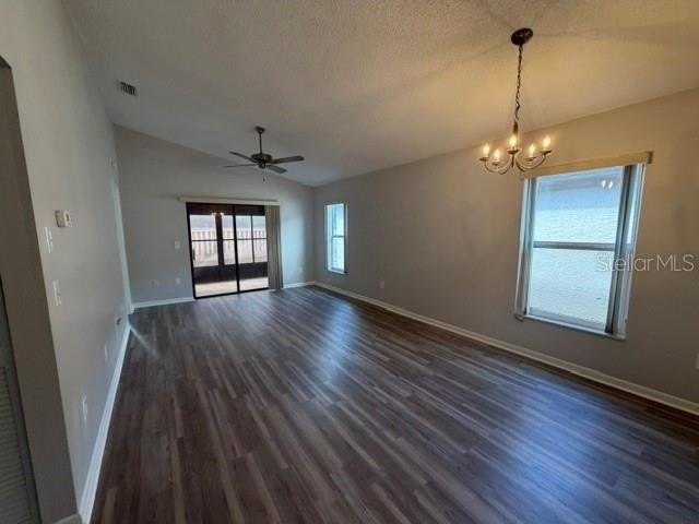 6615 Crossbow Ln - Photo 7 of 30