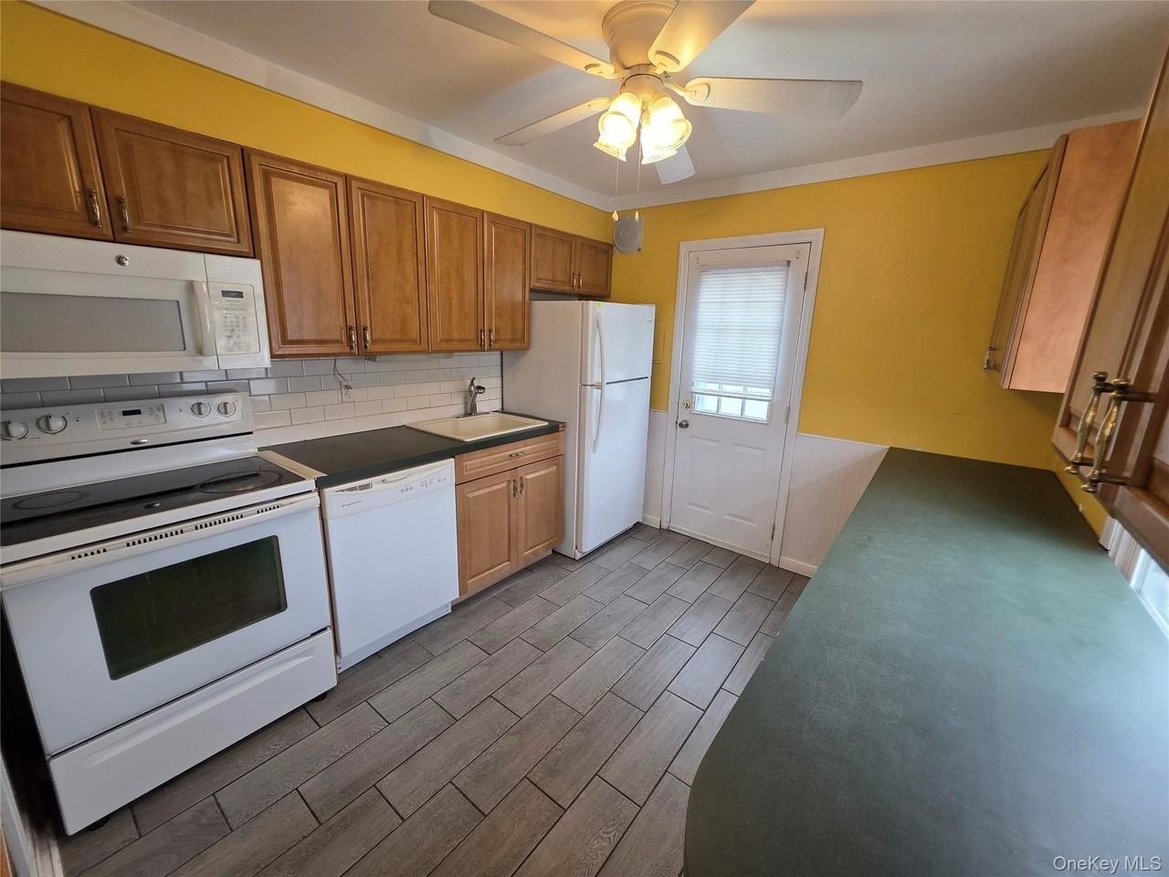 31 Poppy Ln - Photo 4 of 16