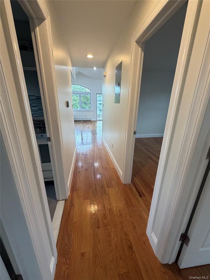 22924 Edgewood Ave #2ndFL - Photo 5 of 16