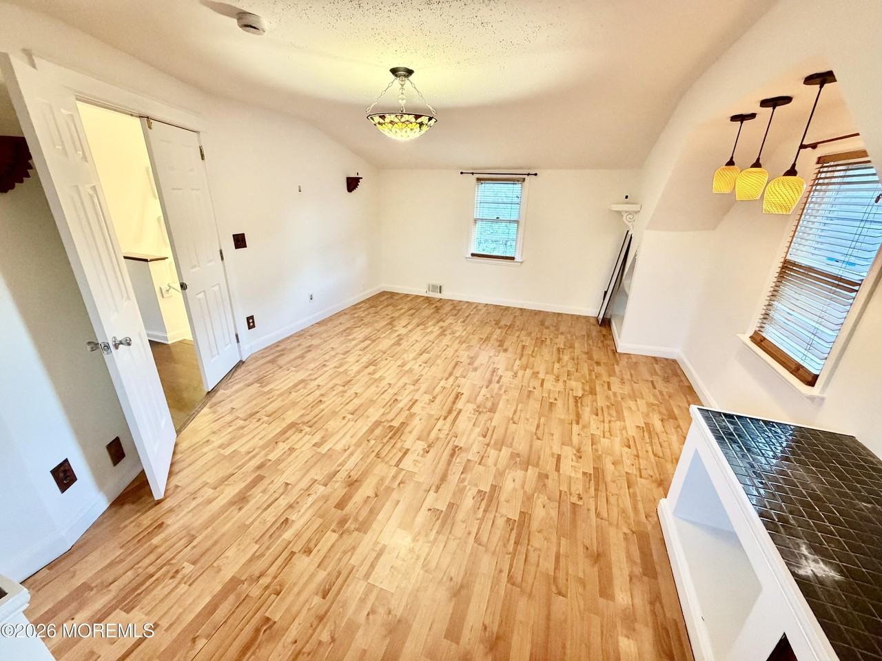 15 Woolley Ave - Photo 7 of 8