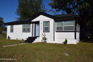 4735 Dundee Rd - Photo 1 of 1