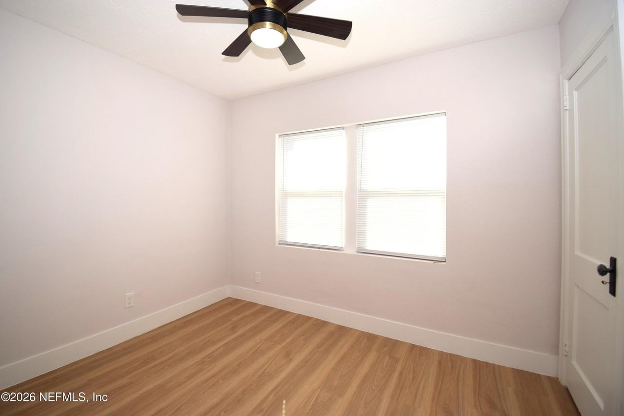 4735 Dundee Rd - Photo 7 of 13