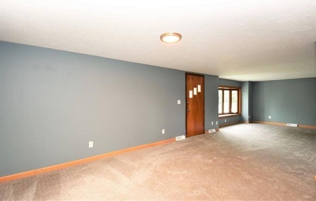 63 Standish St - Photo 2 of 7