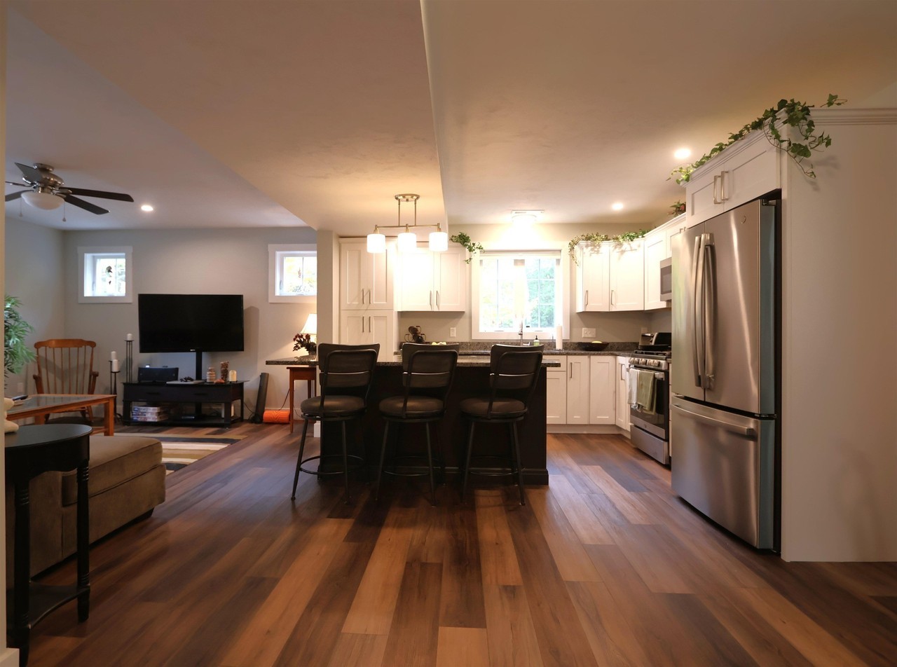 60 Marshall Rd #A - Photo 6 of 24