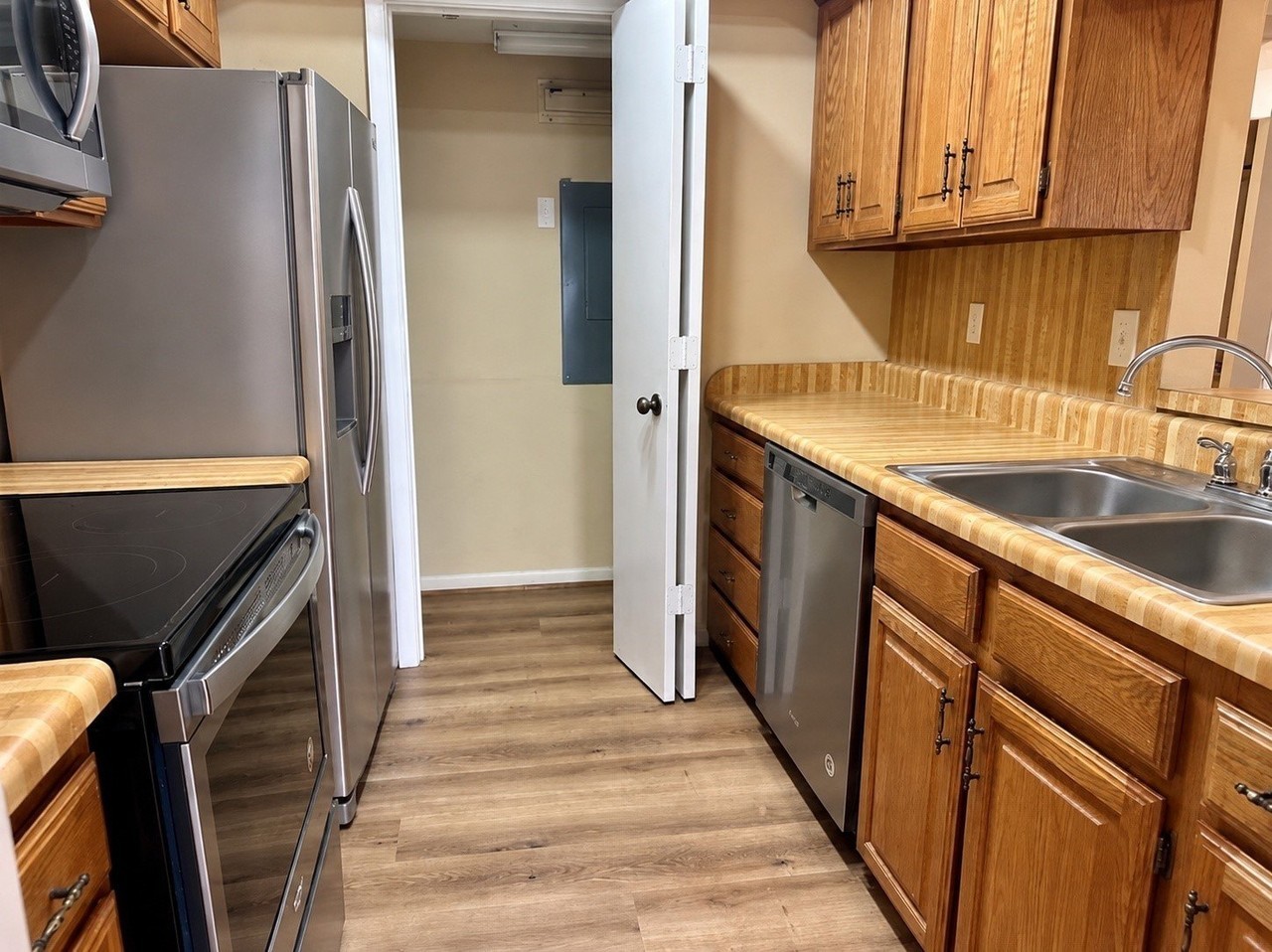 927 Signal Ridge Pl - Photo 6 of 15