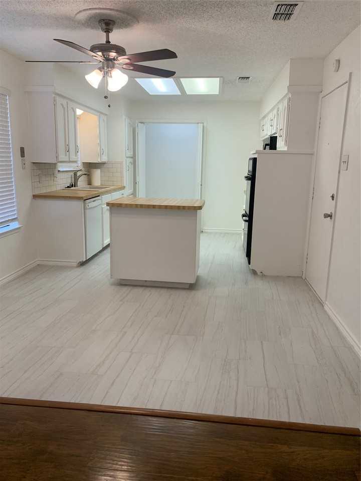 5804 Chadsford Ct - Photo 7 of 17