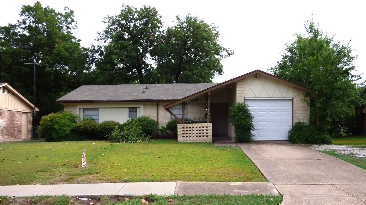 502 Moonlight Dr