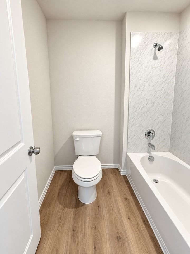 147 Mapleoak Dr - Photo 5 of 24