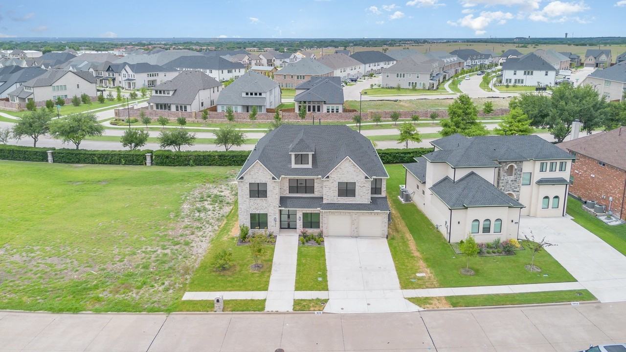 9840 Wyndbrook Dr - Photo 4 of 40