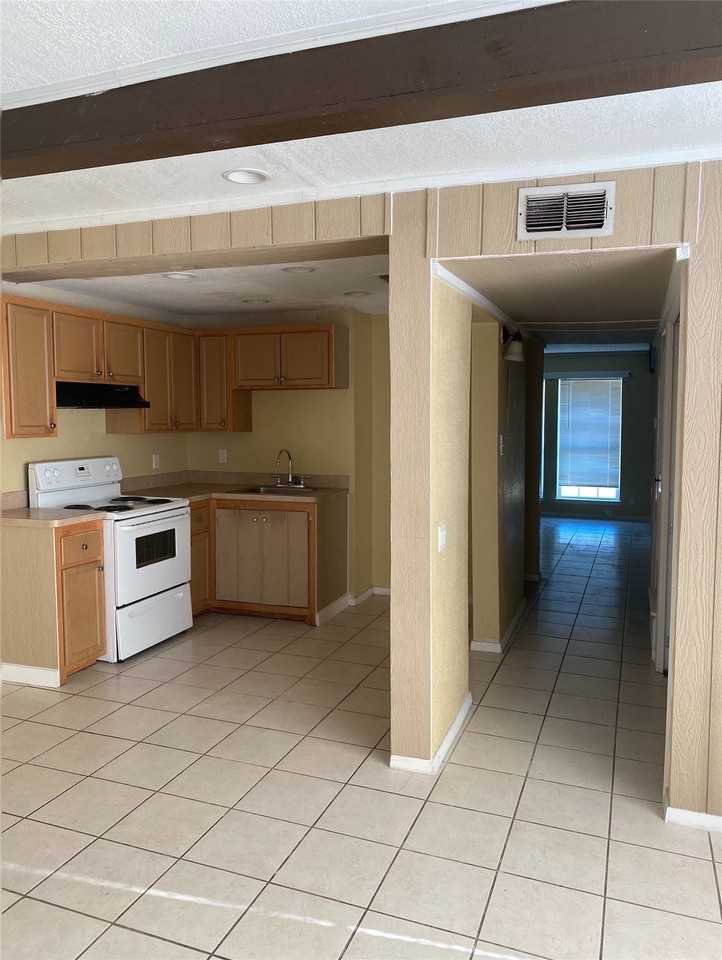 6342 Walraven Cir - Photo 7 of 7