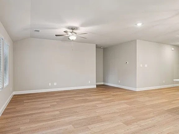 1724 Gardendale Hollow Ln - Photo 6 of 16