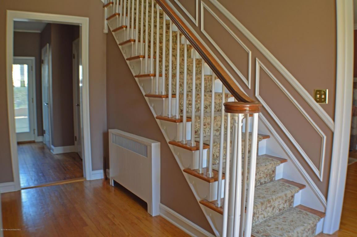 428 Branch Ave - Photo 2 of 30