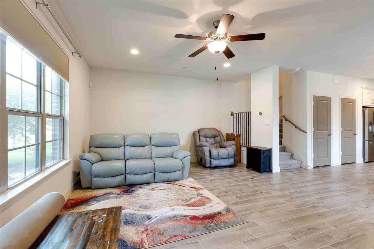 3821 Quail Wood Dr - Photo 5 of 24