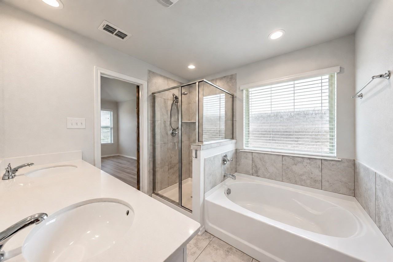 2532 Silver Fox Trl - Photo 7 of 12