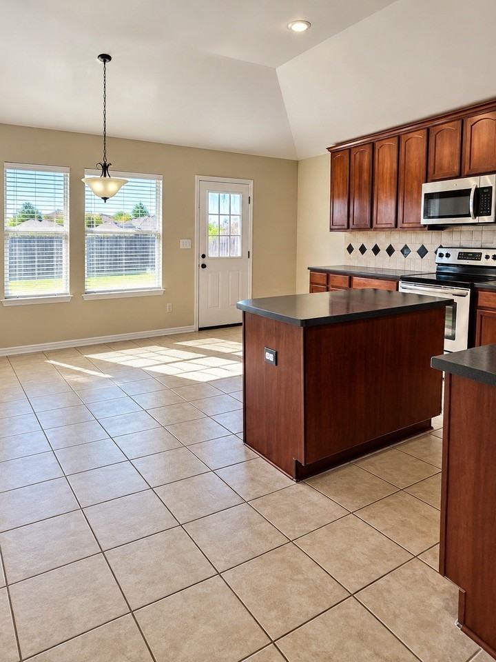 7467 Gallo - Photo 5 of 17