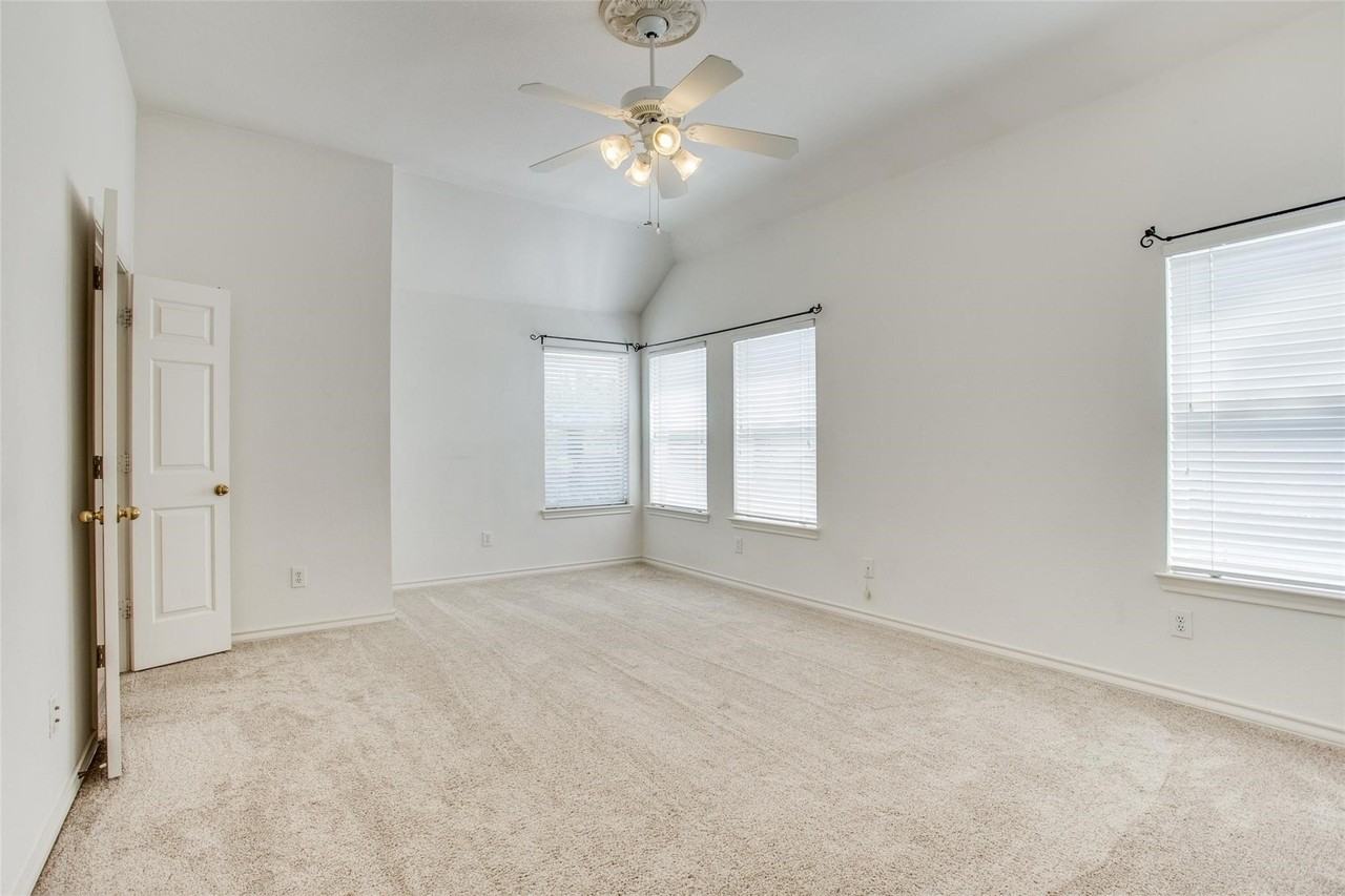 3021 Sawtooth Dr - Photo 6 of 19