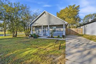 124 Chris Dr - Photo 1 of 1
