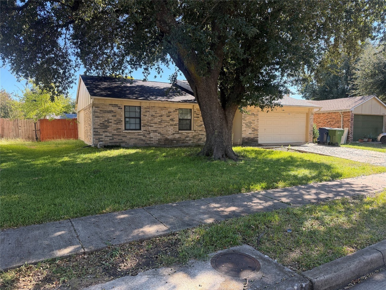 5706 Briarcrest Dr - Photo 3 of 27