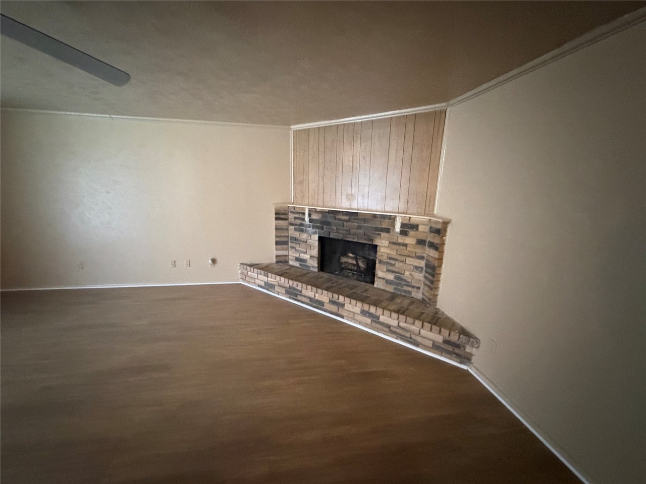 5706 Briarcrest Dr - Photo 6 of 27