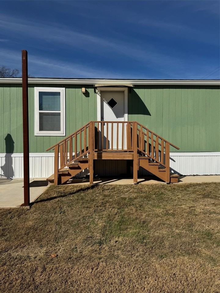 3520 Gerry Dr - Photo 3 of 21
