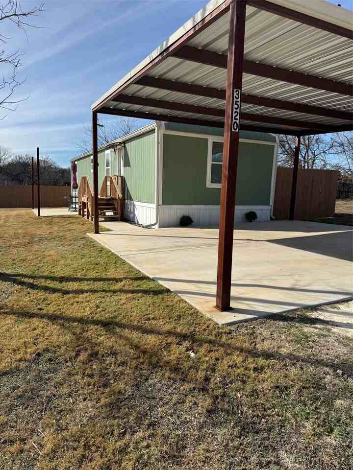 3520 Gerry Dr - Photo 4 of 21