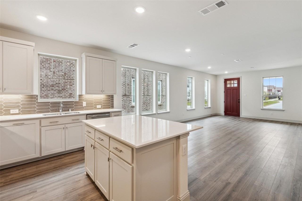 13096 Teton St - Photo 6 of 13