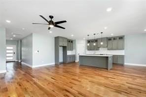 108 Oakdale Rd - Photo 4 of 22