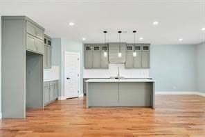 108 Oakdale Rd - Photo 7 of 22