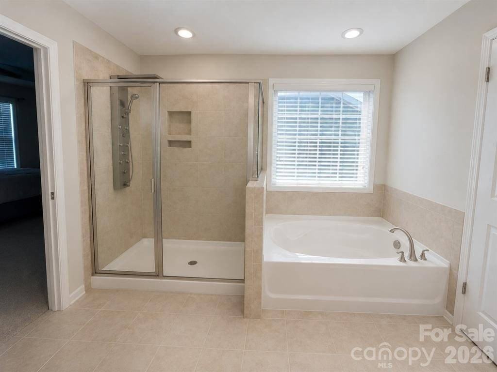 3943 Norman View Dr - Photo 6 of 10