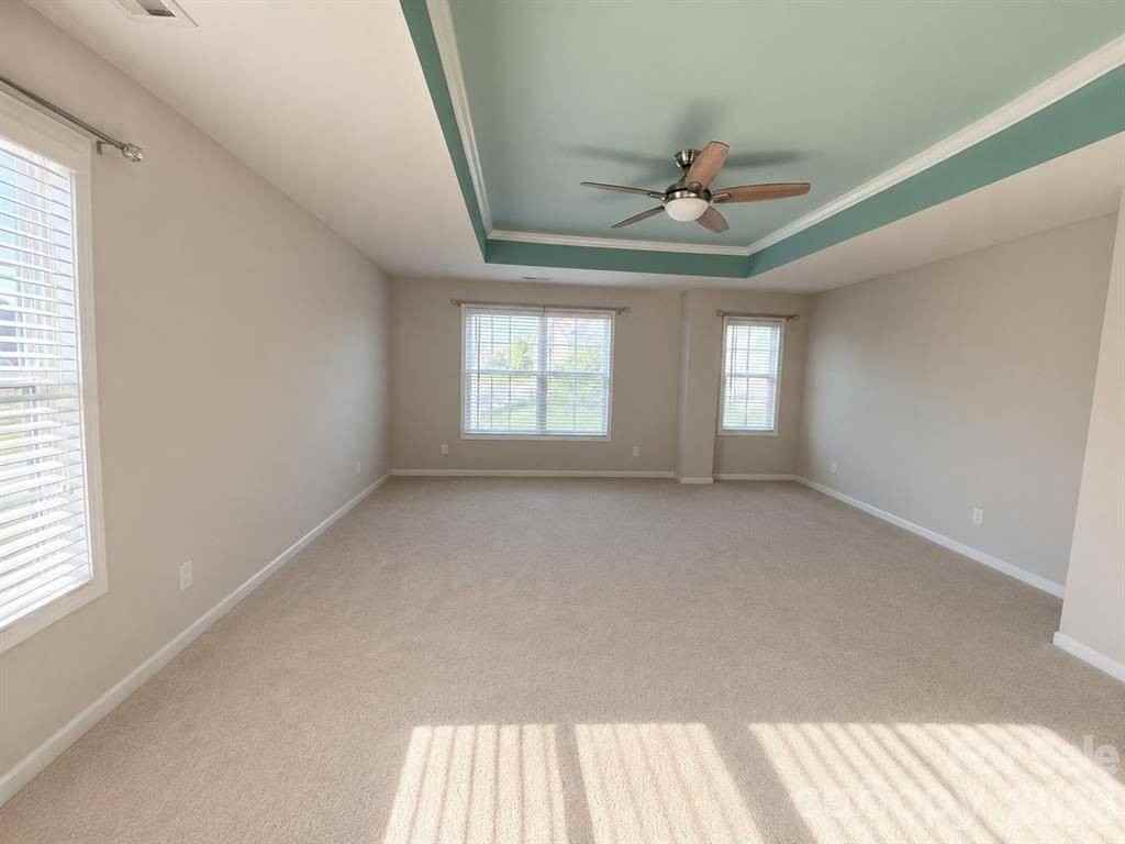 3943 Norman View Dr - Photo 7 of 10