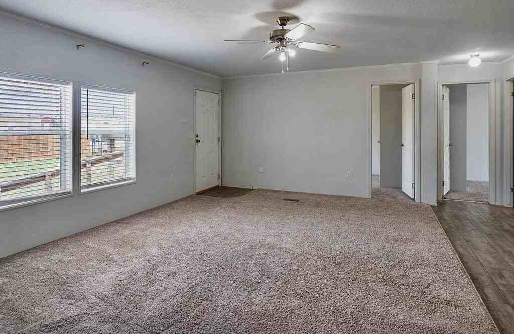 8 Nw Bit Ct - Photo 2 of 7