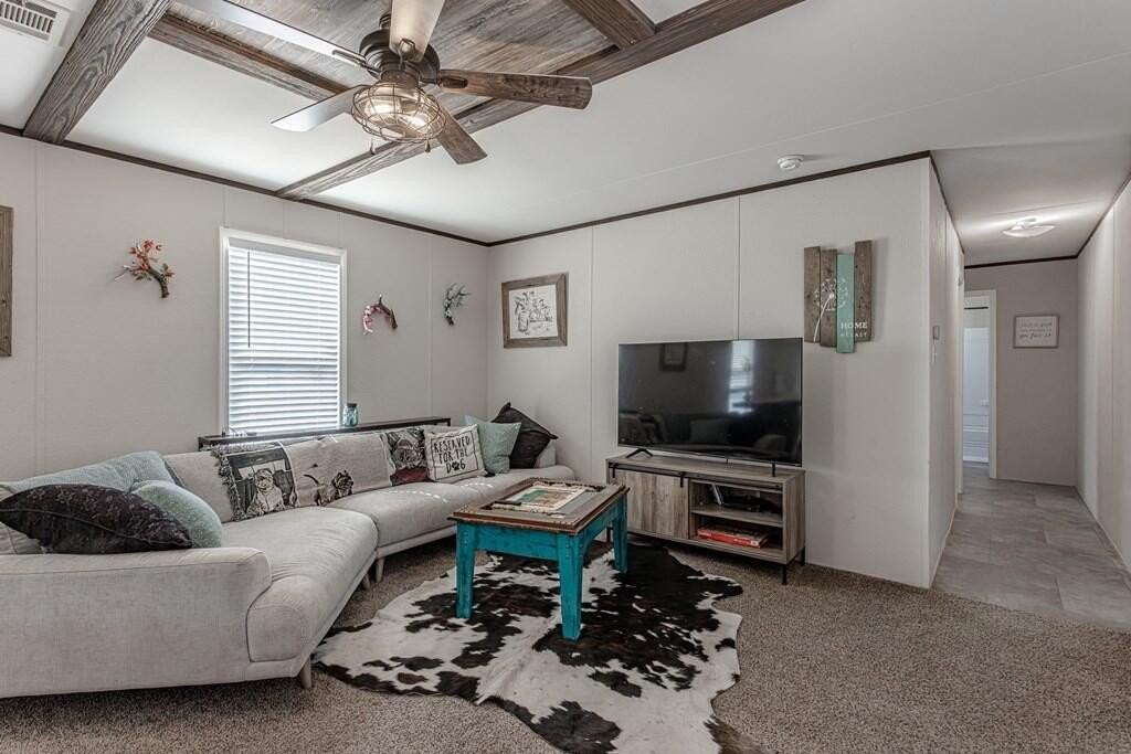 7075 Scott Dr - Photo 4 of 18