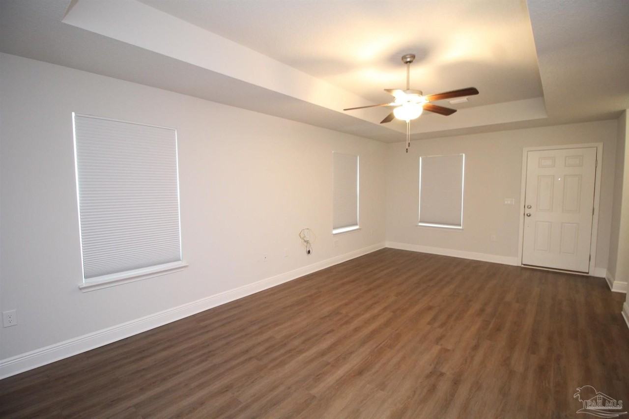 6252 Cardinal Cove Ln - Photo 3 of 19