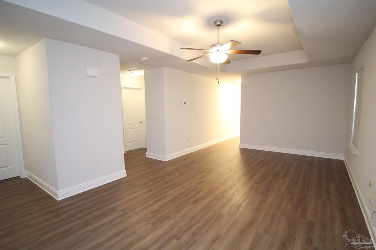 6252 Cardinal Cove Ln - Photo 4 of 19