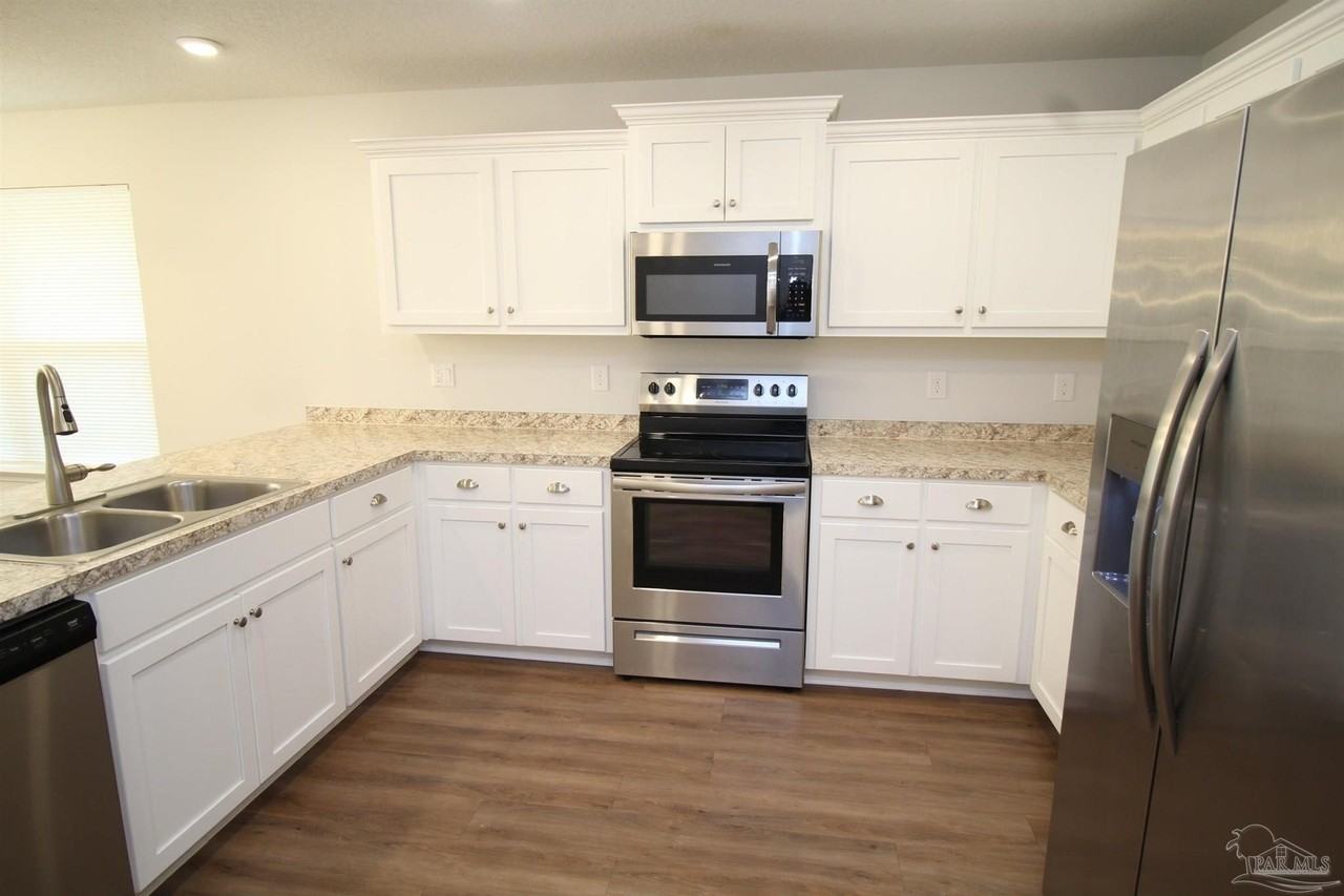 6252 Cardinal Cove Ln - Photo 5 of 19