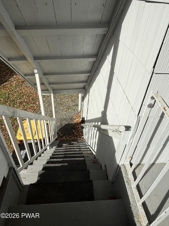201 Green St #2ndFL - Photo 5 of 50
