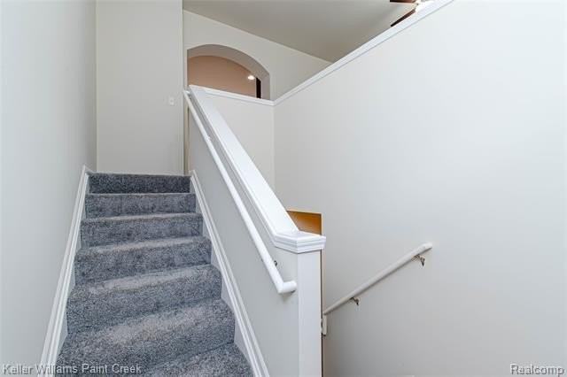 27848 Hopkins Dr - Photo 7 of 50