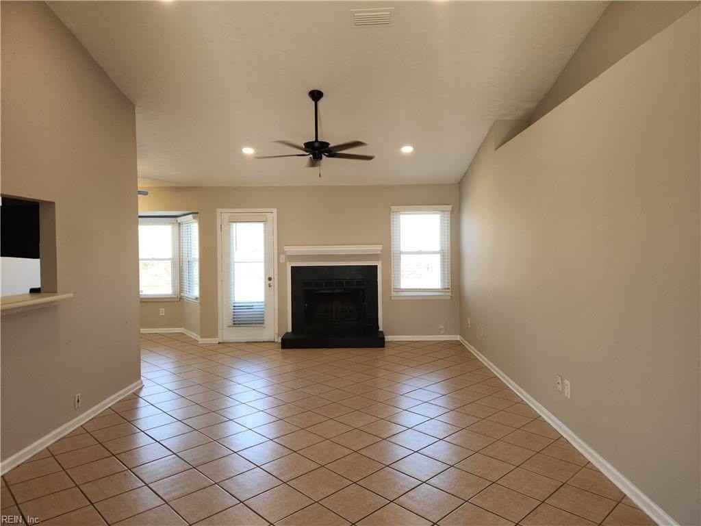 637 Birchridge Ct - Photo 2 of 21