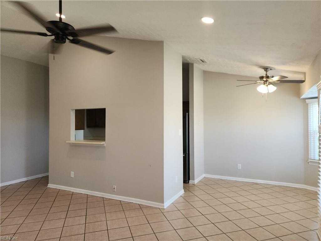 637 Birchridge Ct - Photo 4 of 21