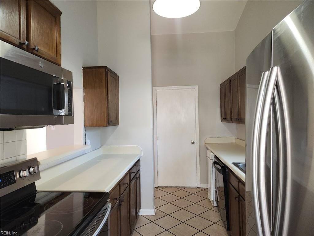 637 Birchridge Ct - Photo 5 of 21
