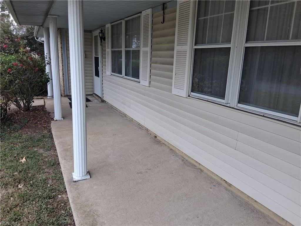 641 Table Rock Rd - Photo 3 of 12