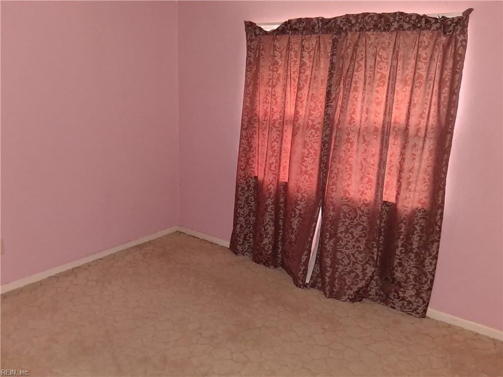641 Table Rock Rd - Photo 5 of 12