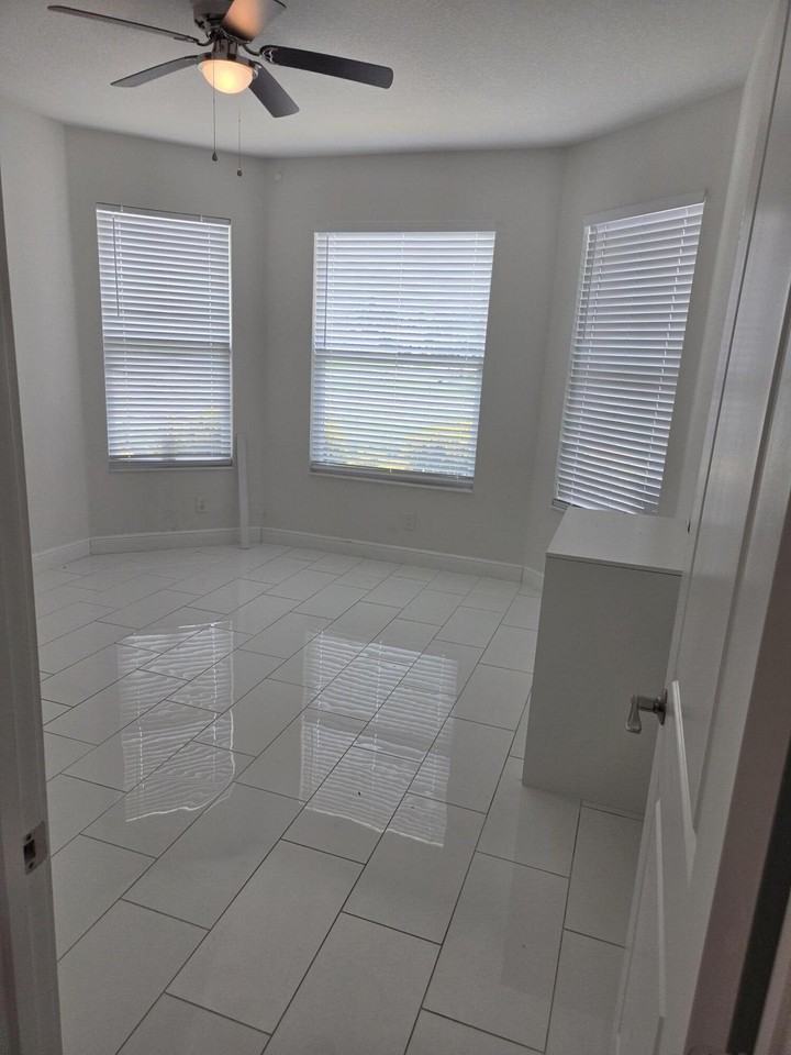 2902 Sw Savona Blvd - Photo 2 of 11