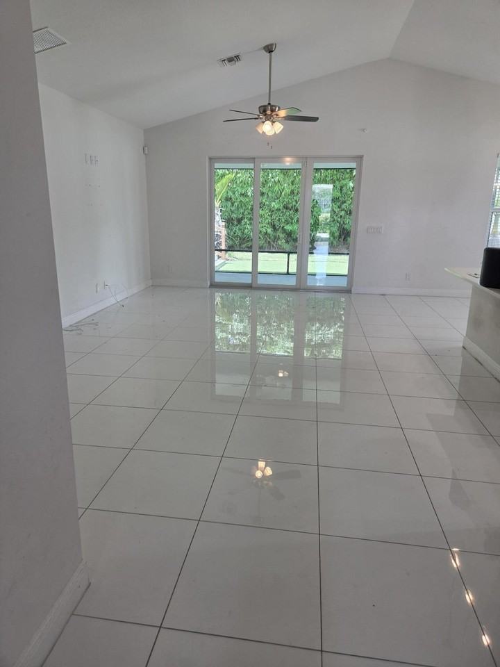 2902 Sw Savona Blvd - Photo 5 of 11