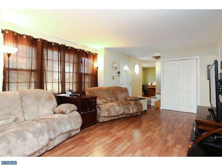 113 Woodstream Rd - Photo 2 of 22