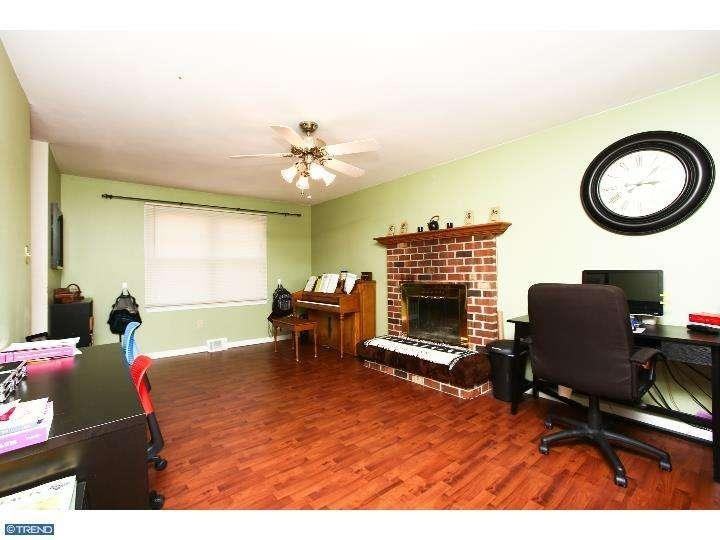 113 Woodstream Rd - Photo 3 of 22