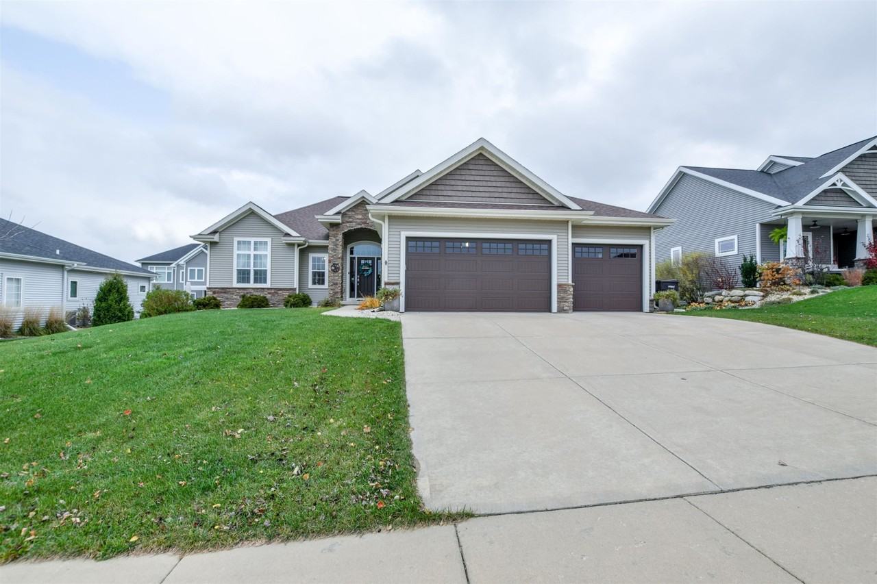 6586 Wolf Hollow Rd - Photo 5 of 44