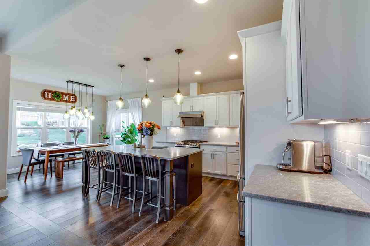6586 Wolf Hollow Rd - Photo 7 of 44